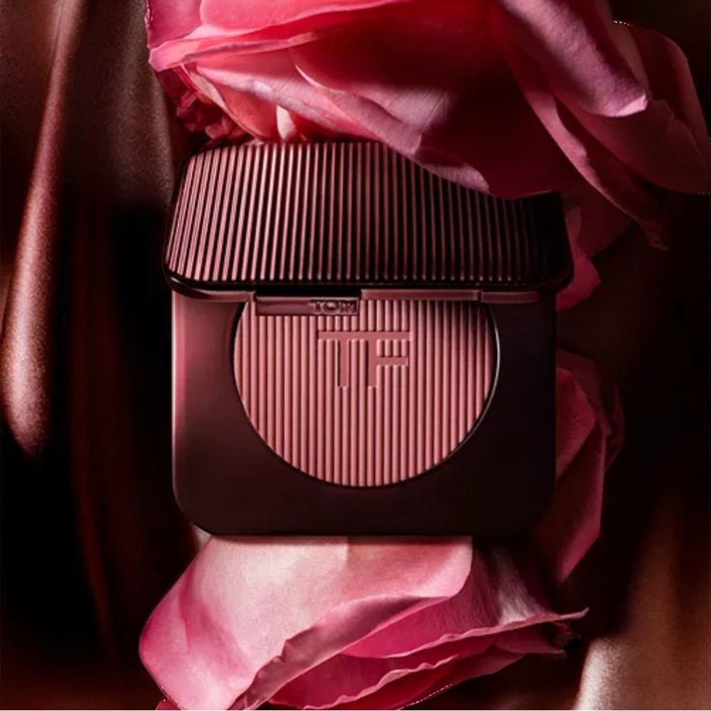 Tom Ford Crème Blush 
Color - Cafe
NIB